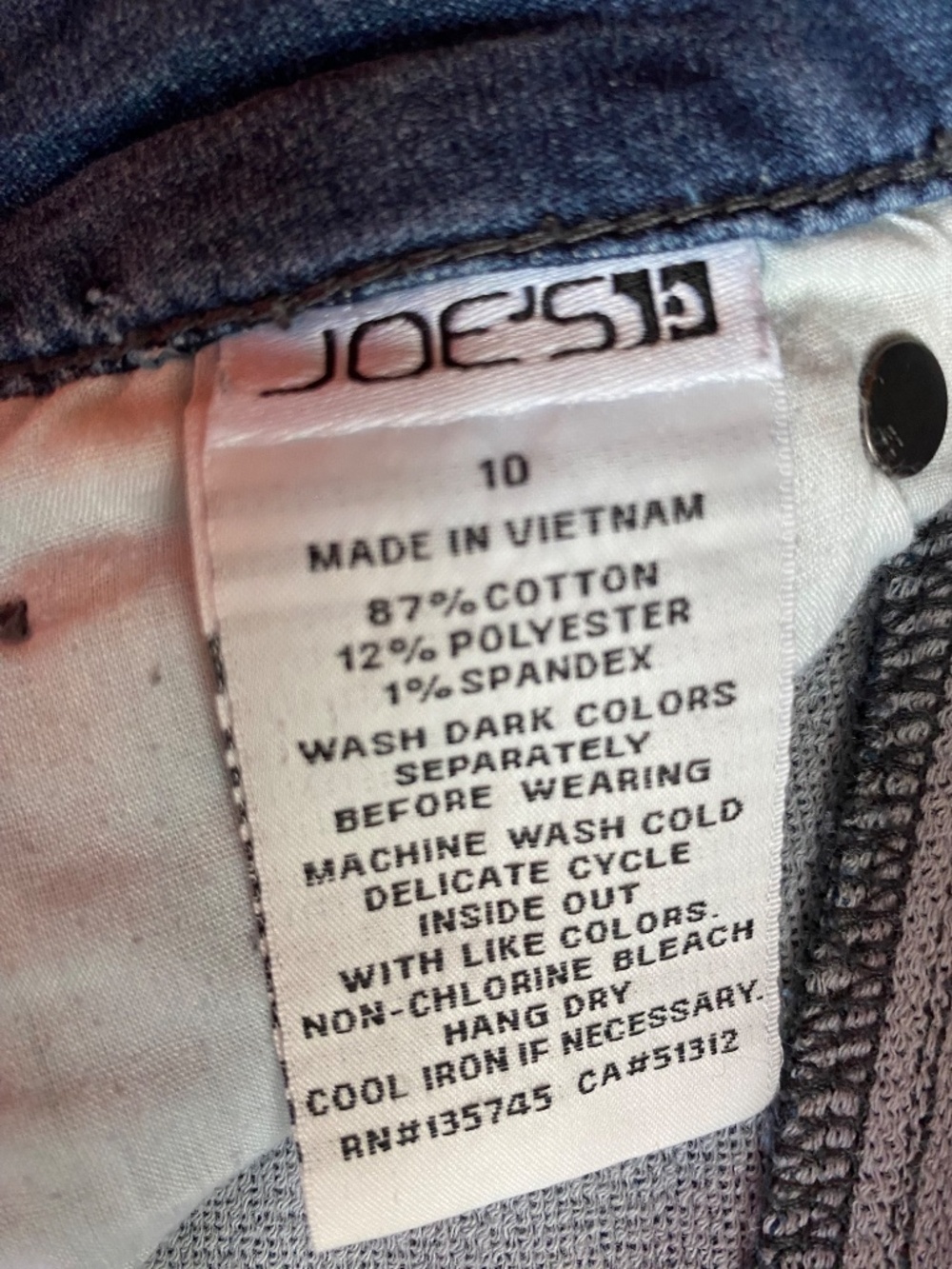 Stylish Jeans - Picture 2 of 2